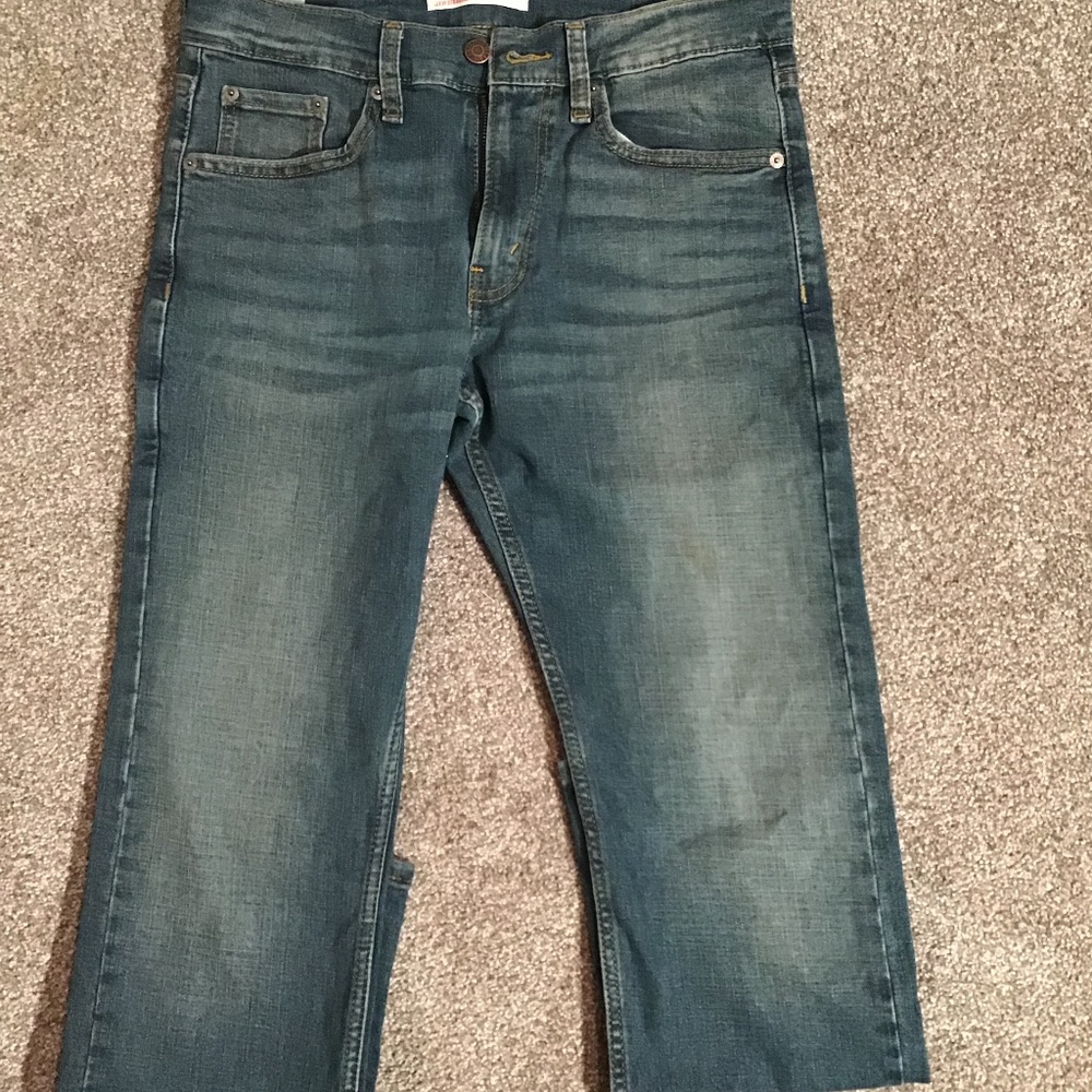 Men’s Levi’s straight leg jeans